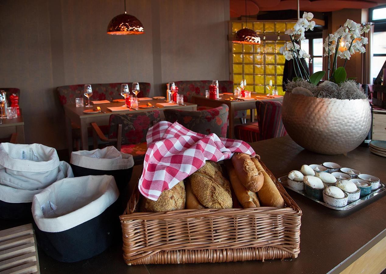 Altes Stahlwerk Business & Lifestyle Hotel Neumünster Exteriör bild