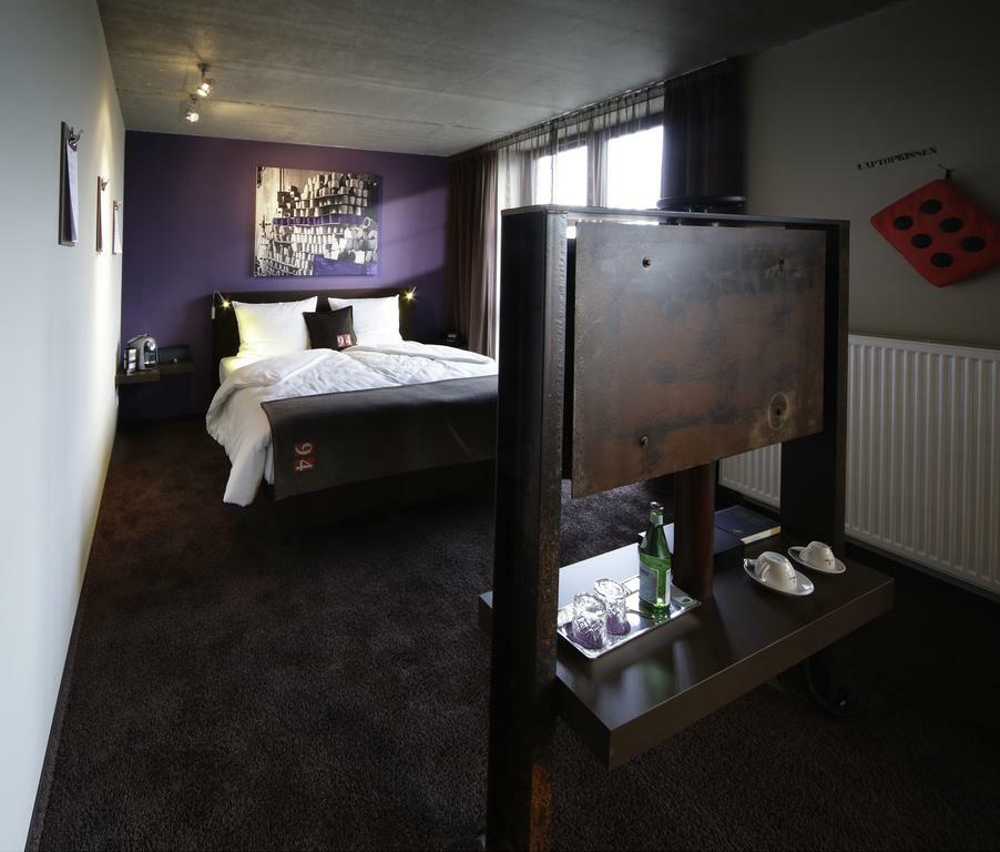 Altes Stahlwerk Business & Lifestyle Hotel Neumünster Exteriör bild